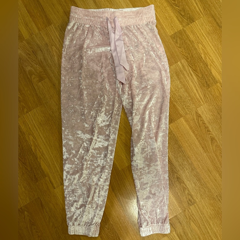 Victoria’s Secret - size XS extra small - light pink velvet pajama pants!